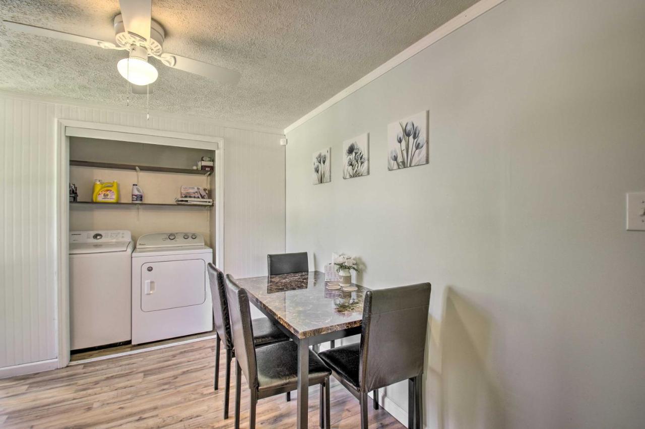 Dog-Friendly Fayetteville Home With Hot Tub! Buitenkant foto